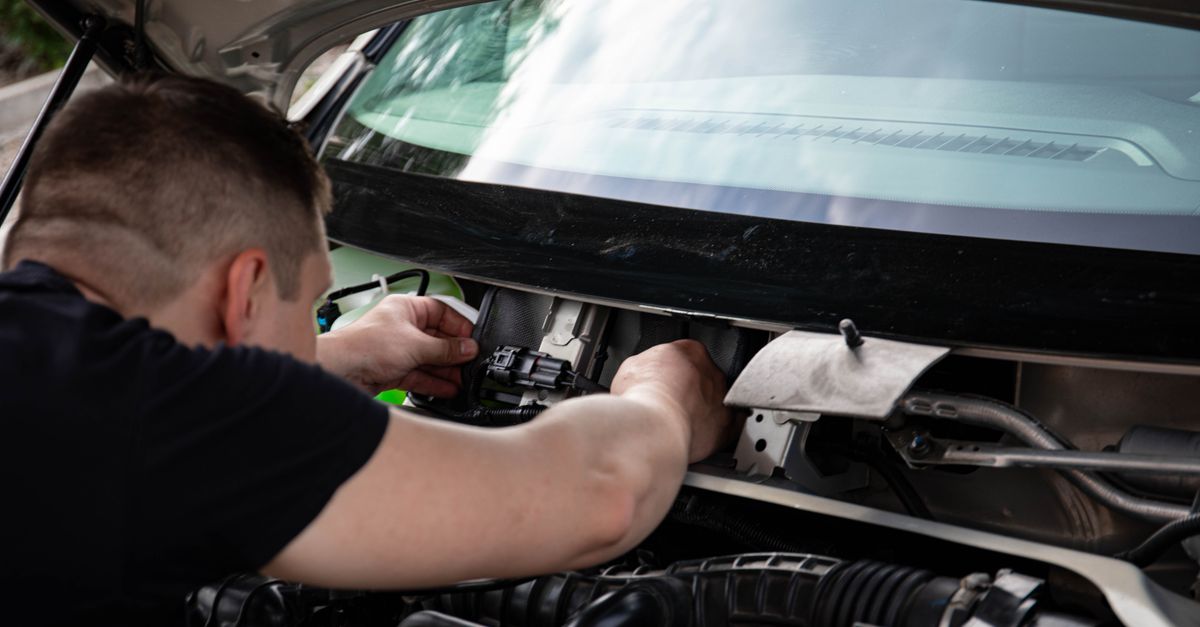 Can a Locksmith Fix a Key Fob? Repair vs. Dealership — Little Rock Locksmiths