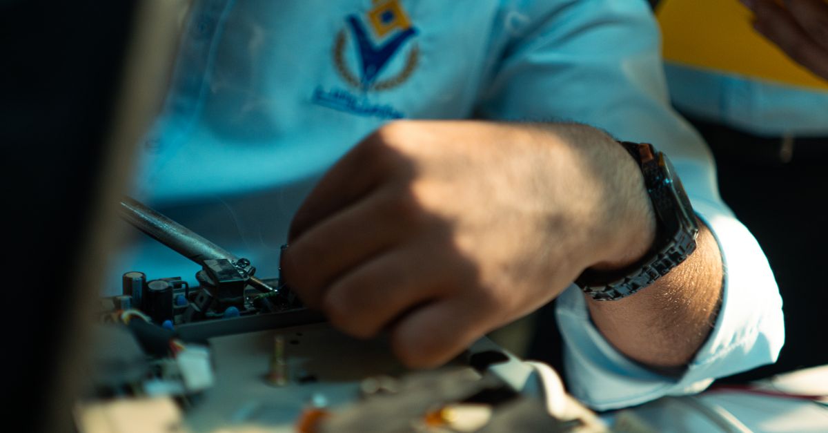 car key cutting machine — Little Rock Locksmiths