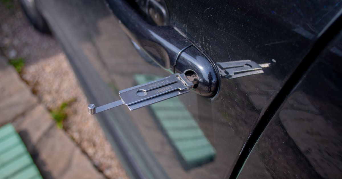 How Our Emergency Locksmith Process Works — and What Determines Your Price — Little Rock Locksmiths